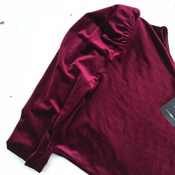 All for One Shoulder Top - Picture 4 of 6